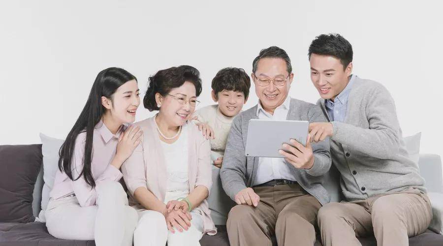 玄机妙算：认“干爹”、“干妈”可以改运势！但千万别乱认！
