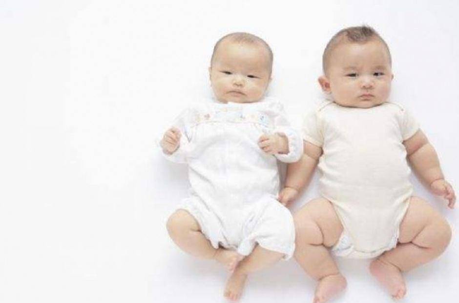 心思|在二胎家庭里，一般父母会偏心老大还是偏心老二呢？