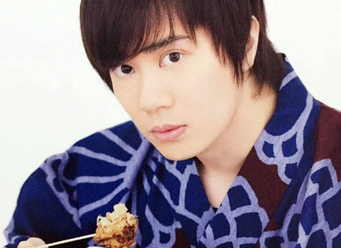 一些日漫要换声优了,铃木达央出轨加自杀未遂,基本告别配音界