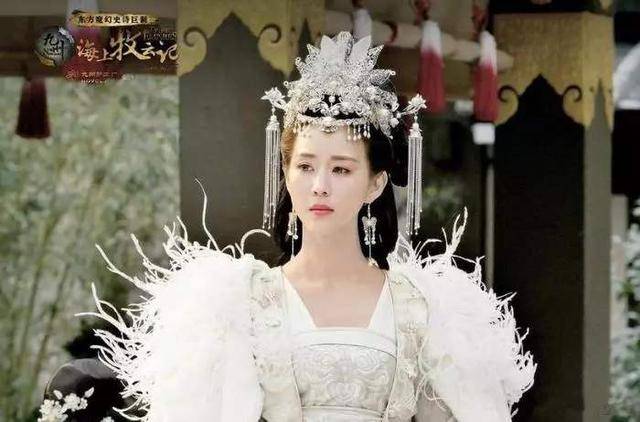 陈乔恩|女星白色古装嫁衣，陈乔恩惊艳宋茜梦幻，杨幂美出新高度