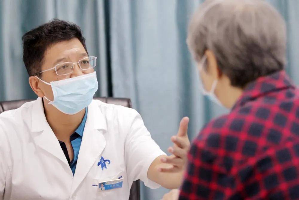 医护|交大一附院东院：专家纷至沓来