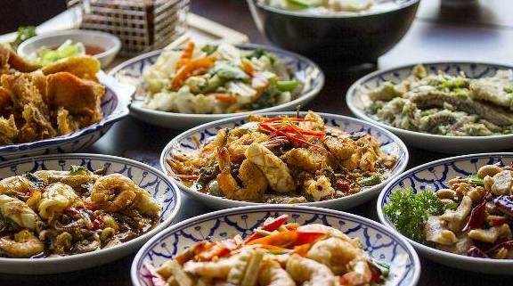 早中晚吃什么食物健康 7aa54df8247c420baccc5c92be8309ad.jpeg