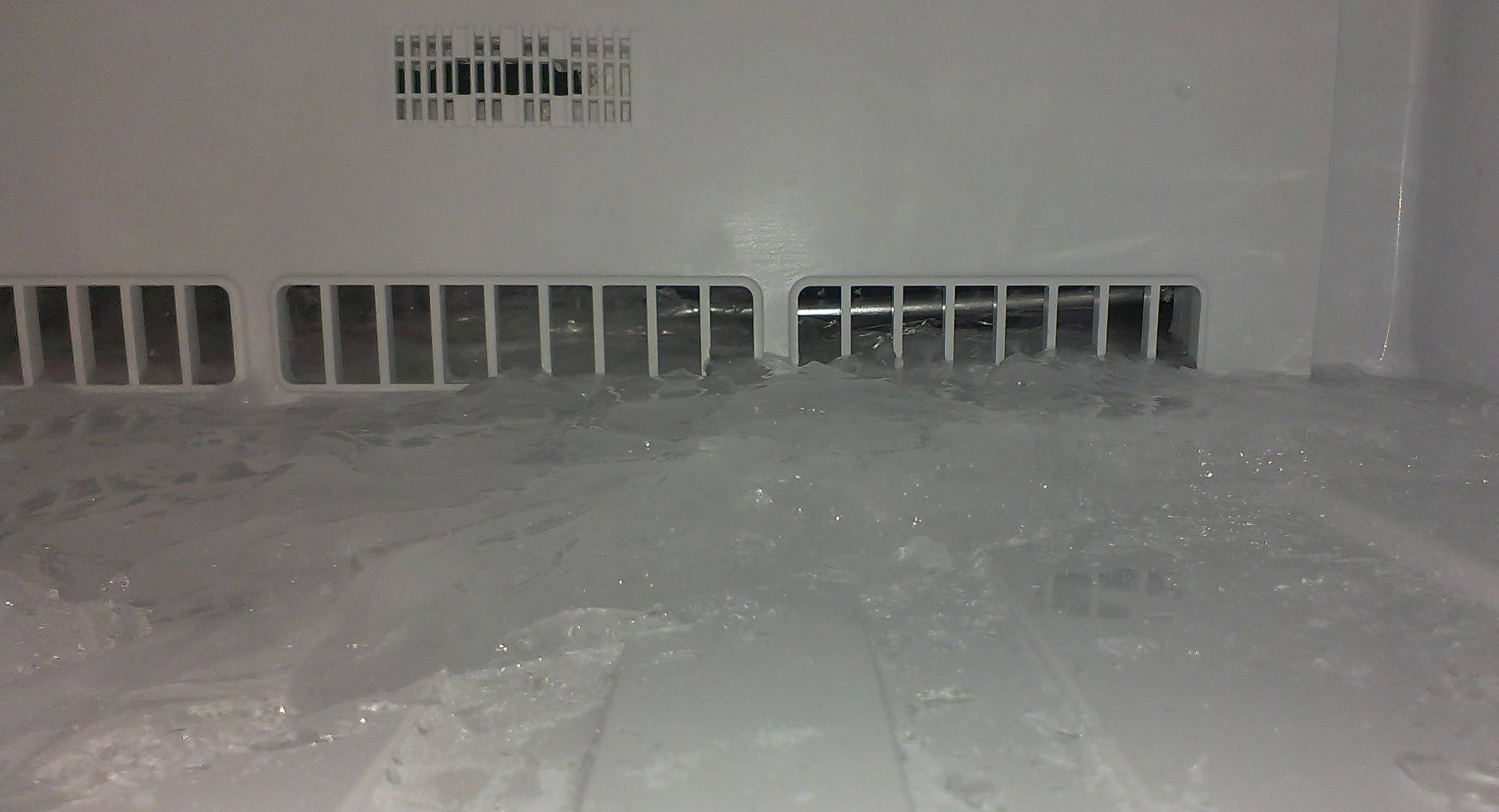 怎么防止冰箱结冰的解决方法 7ffbacb604824c25bf5383035209d05c.jpeg