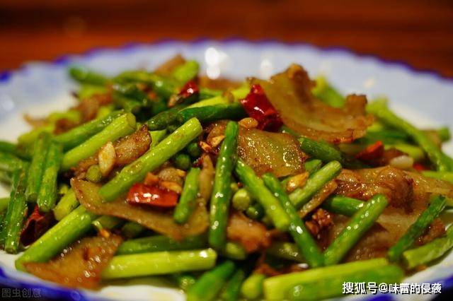 蒜苔炒肉家常做法 c2a063a4ff26474abc95f3e36afda179.jpeg