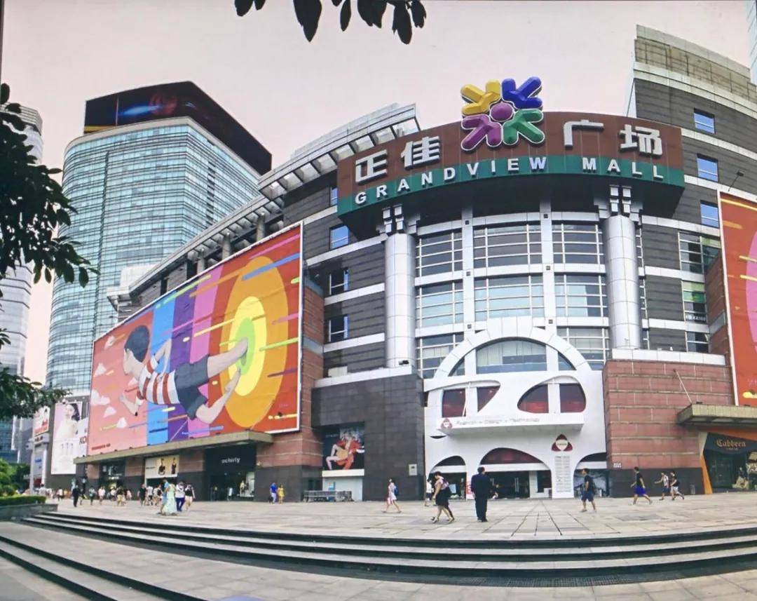 数据|兵武连线 | 直播造神，泡沫沸腾