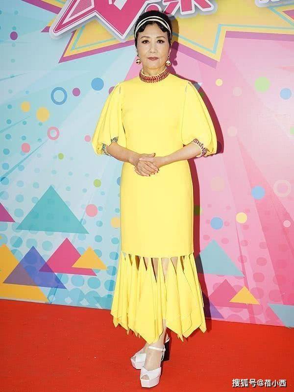 活动|汪明荃73岁又怎样?穿搭、发型、妆容都精致,气质在不用刻意扮嫩