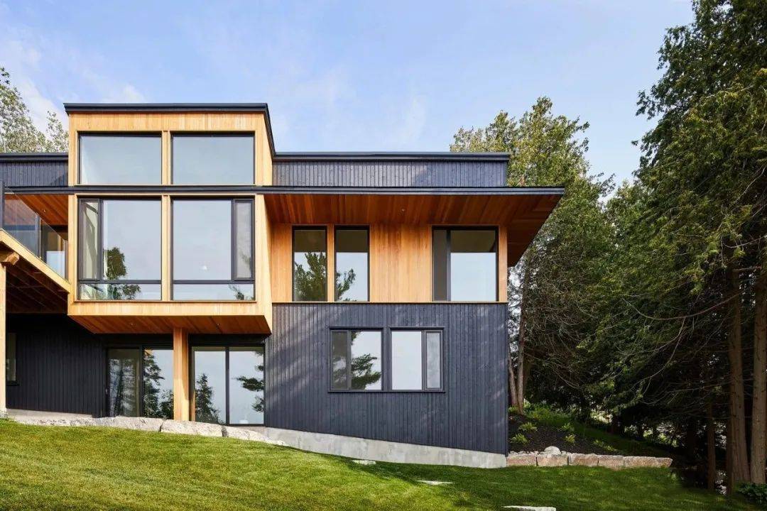 远泰湖边的独特房屋木结构与钢结构的完美结合