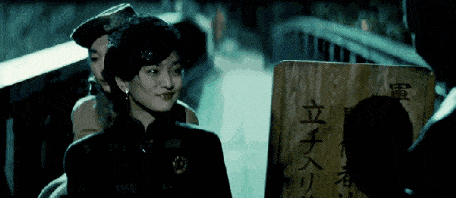 张艺谋|一穿旗袍全现行，hold得住就是风情万种，否则就如同像在过家家！