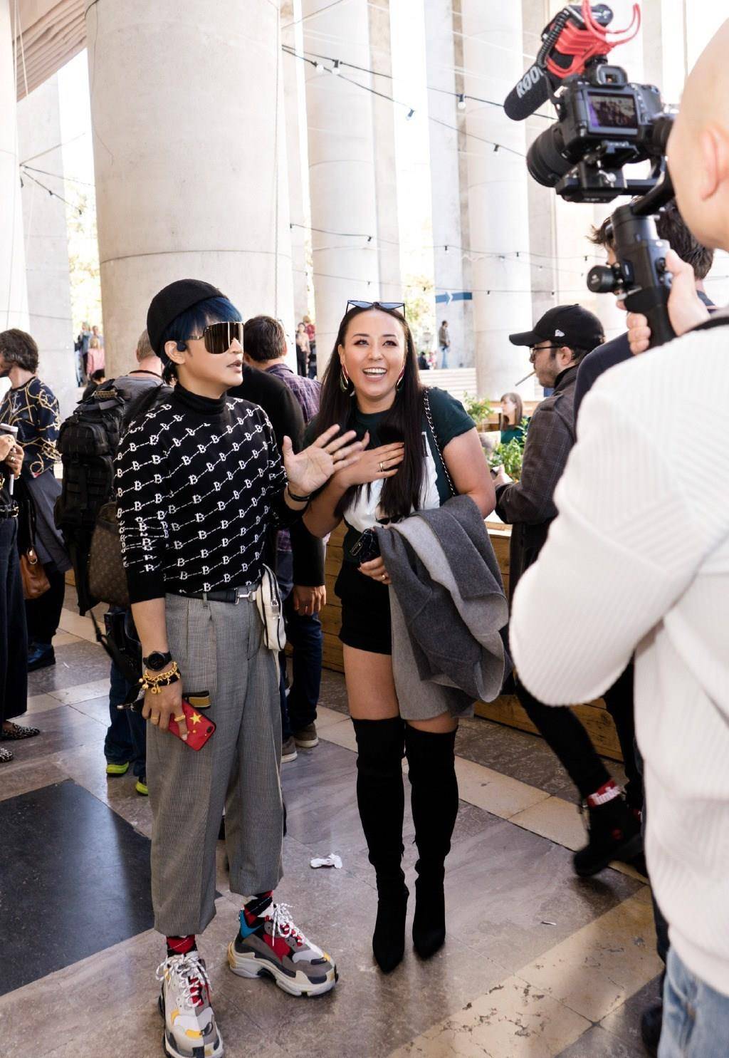 挺阔|陈志朋真厉害,穿大衣紧身衫秀小腰,把“乖乖虎”苏有朋都比下去