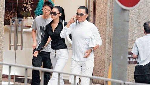 迷彩|85岁谢贤罕见露面看好友，穿迷彩无袖连体裤秀肌肉，比儿子还招摇