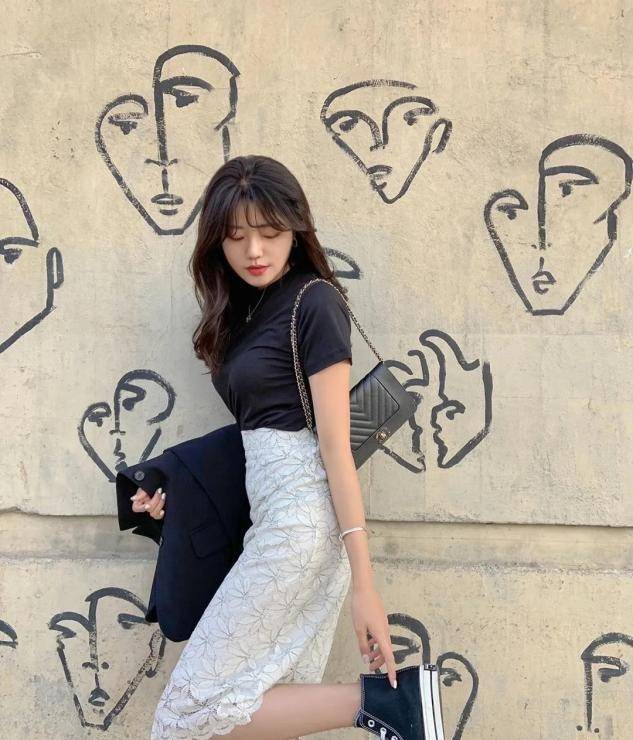 身材|不管什么身材的女人，穿T恤要牢记这“3点”，这样才显瘦又迷人