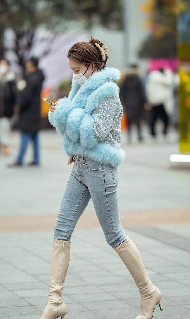 花色|亲民风格的打底裤，兼具优雅与舒适，非常迷人