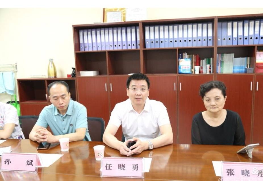 耳鼻|咸阳彩虹医院与西安交大二附院耳鼻咽喉头颈外科病院签署合作协议