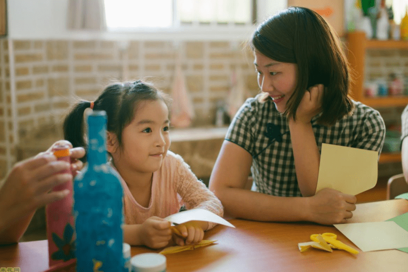 进行|众多家长提议，将幼儿园纳入“义务教育”，教育部门的回应来了