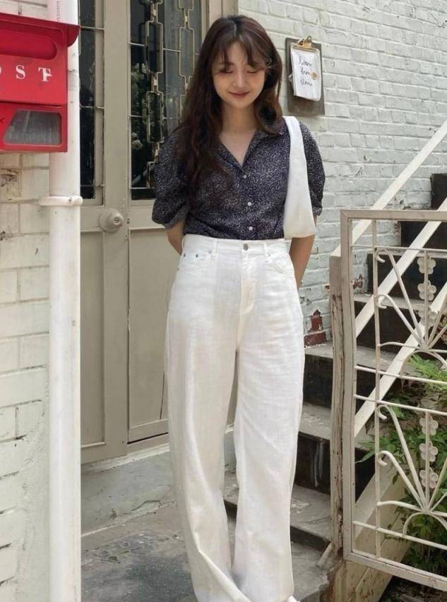 颜色|夏天衣服不用多，有这“2裤2裙2上衣”就够了，简约时尚又大方