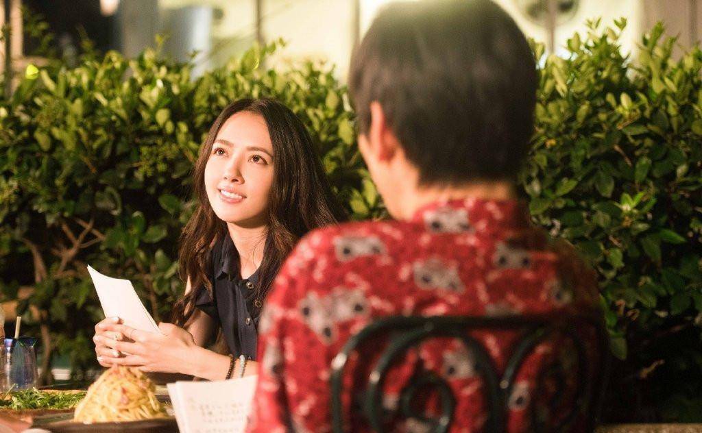 向佐|郭碧婷向佐夫妇意大利蜜月旅行穿太奢侈，一个穿6千，一个穿22000