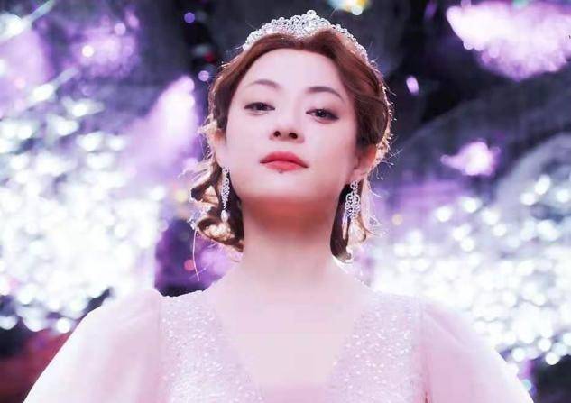 设计|玩变装上瘾！孙俪公主造型却翻车，发腮明显公主变后妈太有喜感了