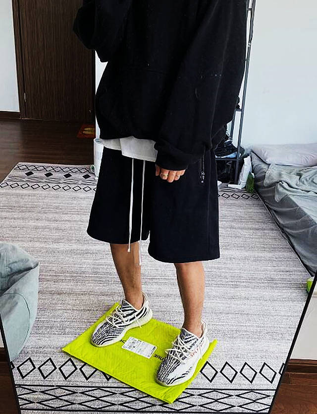 ptxiez|从动物身上找灵感，Yeezy350白斑马彰显个性，拿捏到位不夸张