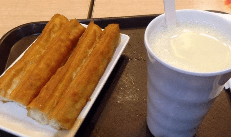 蛋白|张教授提出宝宝早餐两不准则，科学饮食，助力孩长大个