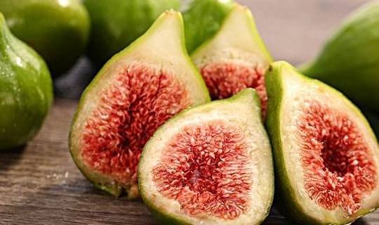 无花果好吃食用需谨慎 汁液