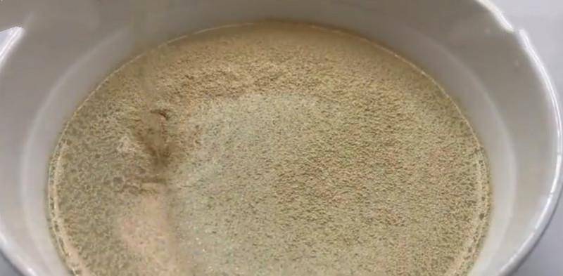 的表面|简单快手的营养早餐,10分钟搞定,比葱油饼简单,比肉饼还好吃