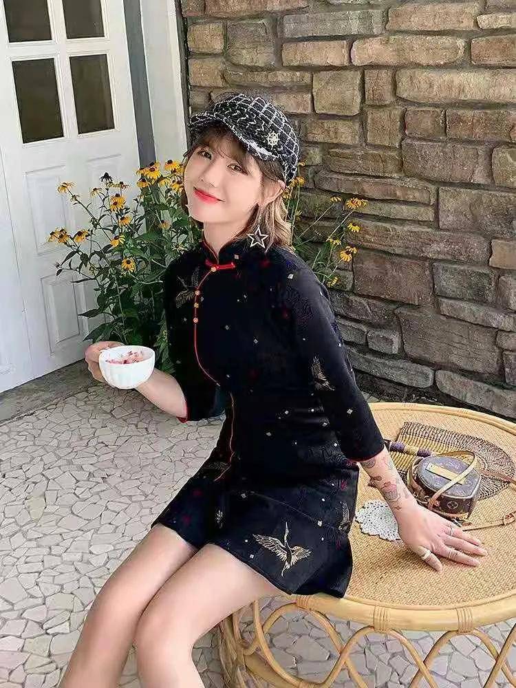 文章|这几款秋日爆款现代改良旗袍,也太撩了吧!时髦精时尚女孩都在穿