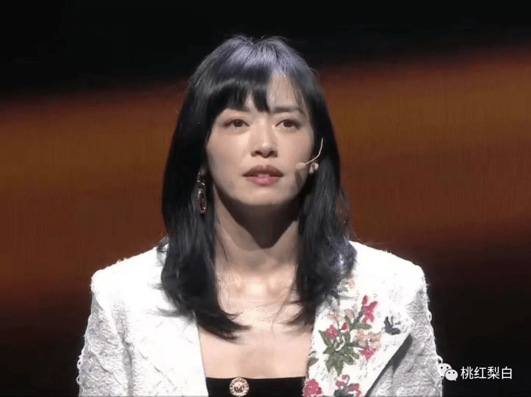 美版|明星红黑榜：宋慧乔姚晨妆发造型显老10岁，郭采洁又踩雷了