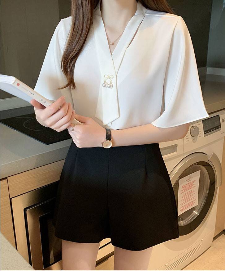 个性|雪纺衬衫的职场魅力，学会怎么去选择搭配，做个高质量打工人