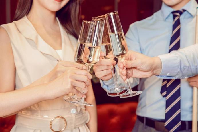 进行|?男性晨起有3种异常，肝脏或已“硬如石头”，占一个也要注意，尽早养护肝脏