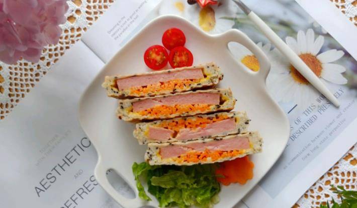 机器|别再为孩子的早餐发愁了,这款快手三明治轻松解决,几分钟就上桌