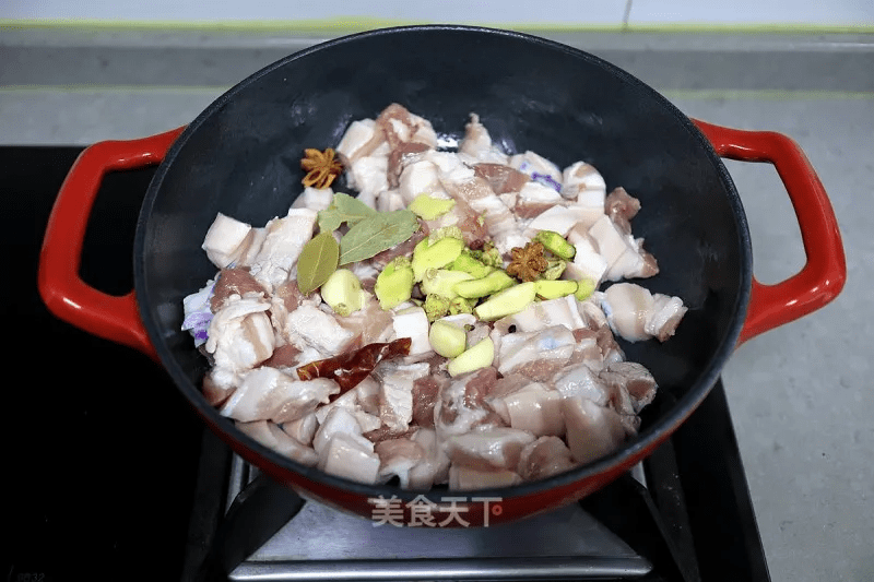 微火|五花肉炖干笋尖:浓香入味,简直不要太好吃!