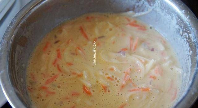 蔬菜|这小饼饭菜一锅出，比包子简单，比油条好吃，做少了根本不够吃