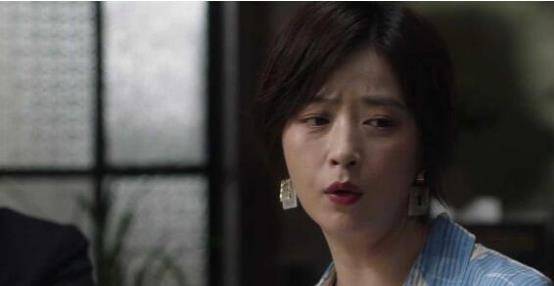 宋佳|这部“一集一热搜”，“贩卖焦虑”的热剧，果然登顶热播剧榜首