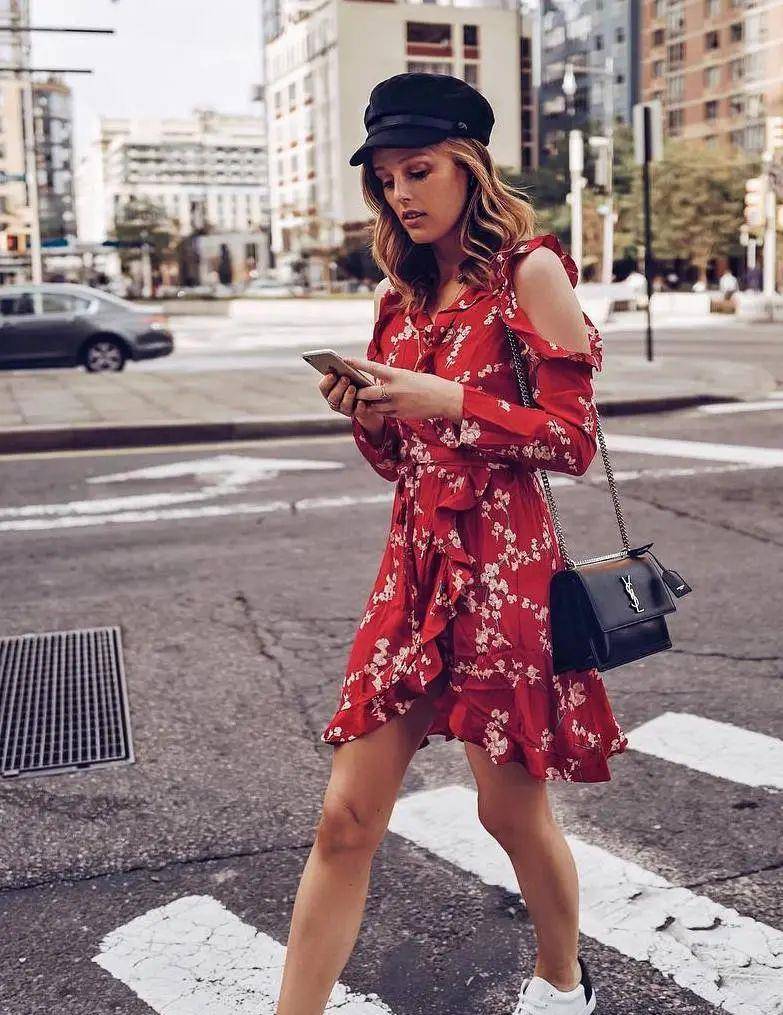 视觉|今夏“裙子+运动鞋”这样穿,好看死了!