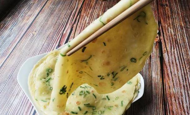 做法|鸡蛋葱花饼简单做法,手不沾面,柔软劲道,10分钟解决全家早餐