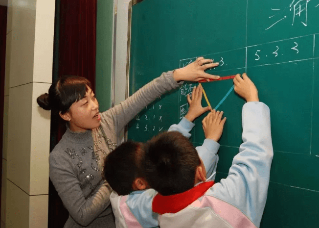 家长|用力过猛的“超前教育”被喊停，幼儿园已禁止小学化，学生咋办？