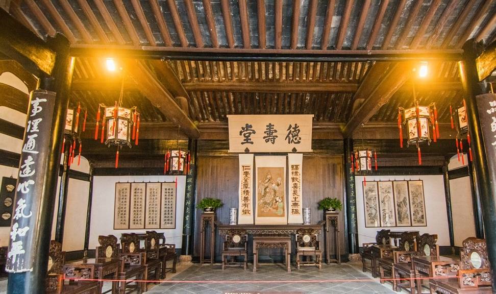 浙江唯一以皇帝年号命名的城市，众多名人出生于此，5A景区免费