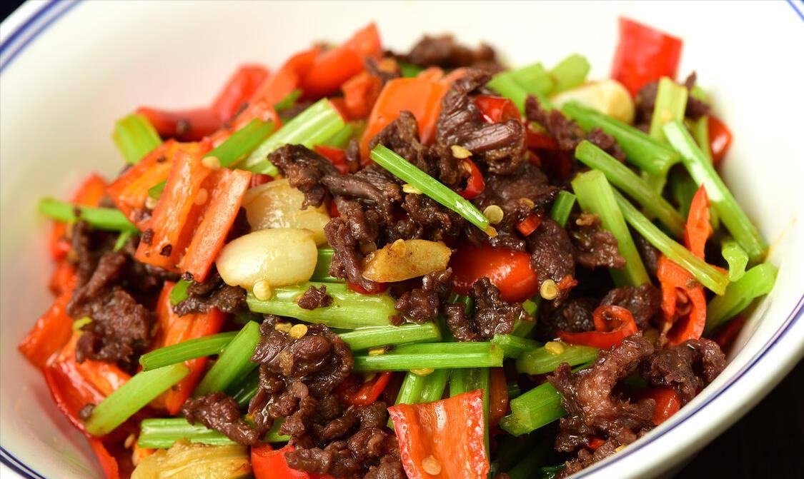 牛肉粒怎么腌制不腥 5fa67c88dd114b7aa5b359477a96e920.jpeg