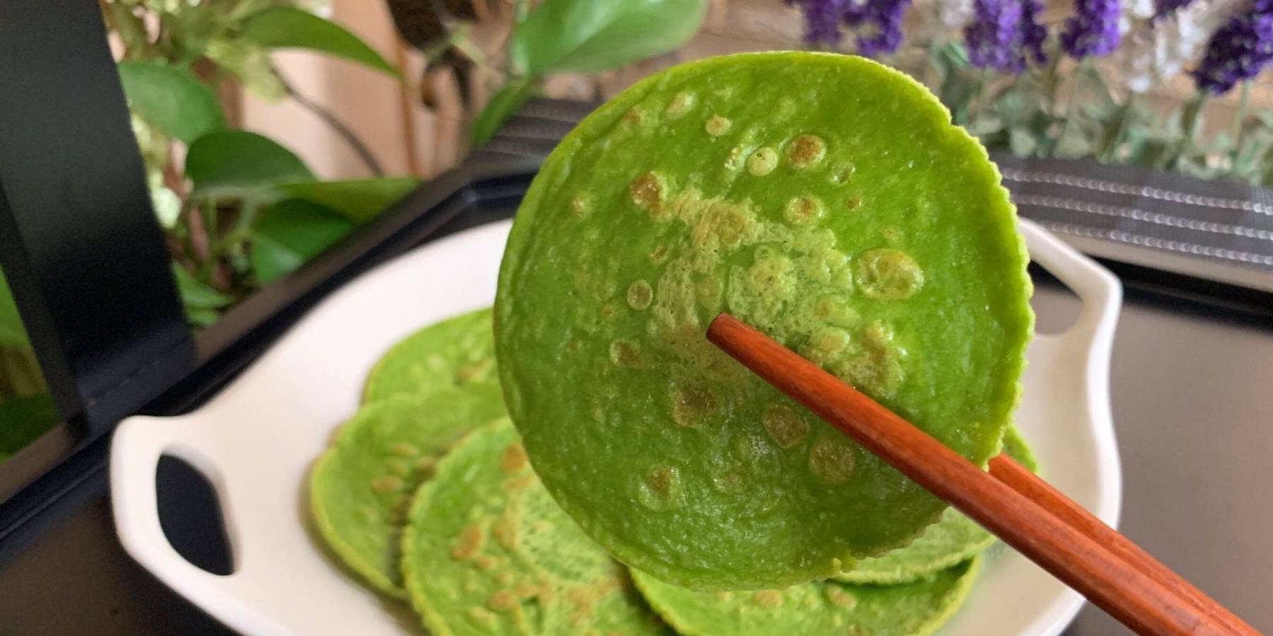 叶子|这菜叶子别扔,做成早餐饼软糯又营养,端上桌,儿子一口气吃掉仨