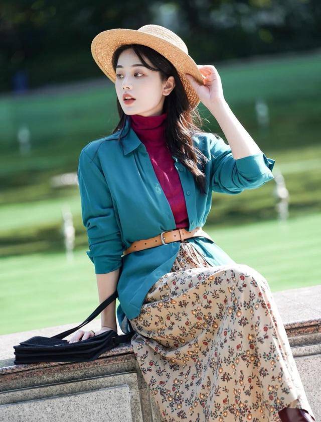 显得|3套适合初秋的日常穿搭，简单舒适又好看，照着穿就行