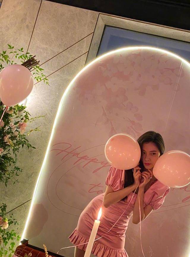 身材|宋妍霏少女心爆棚，身穿粉色短裙变身小公主，身材简直A爆了