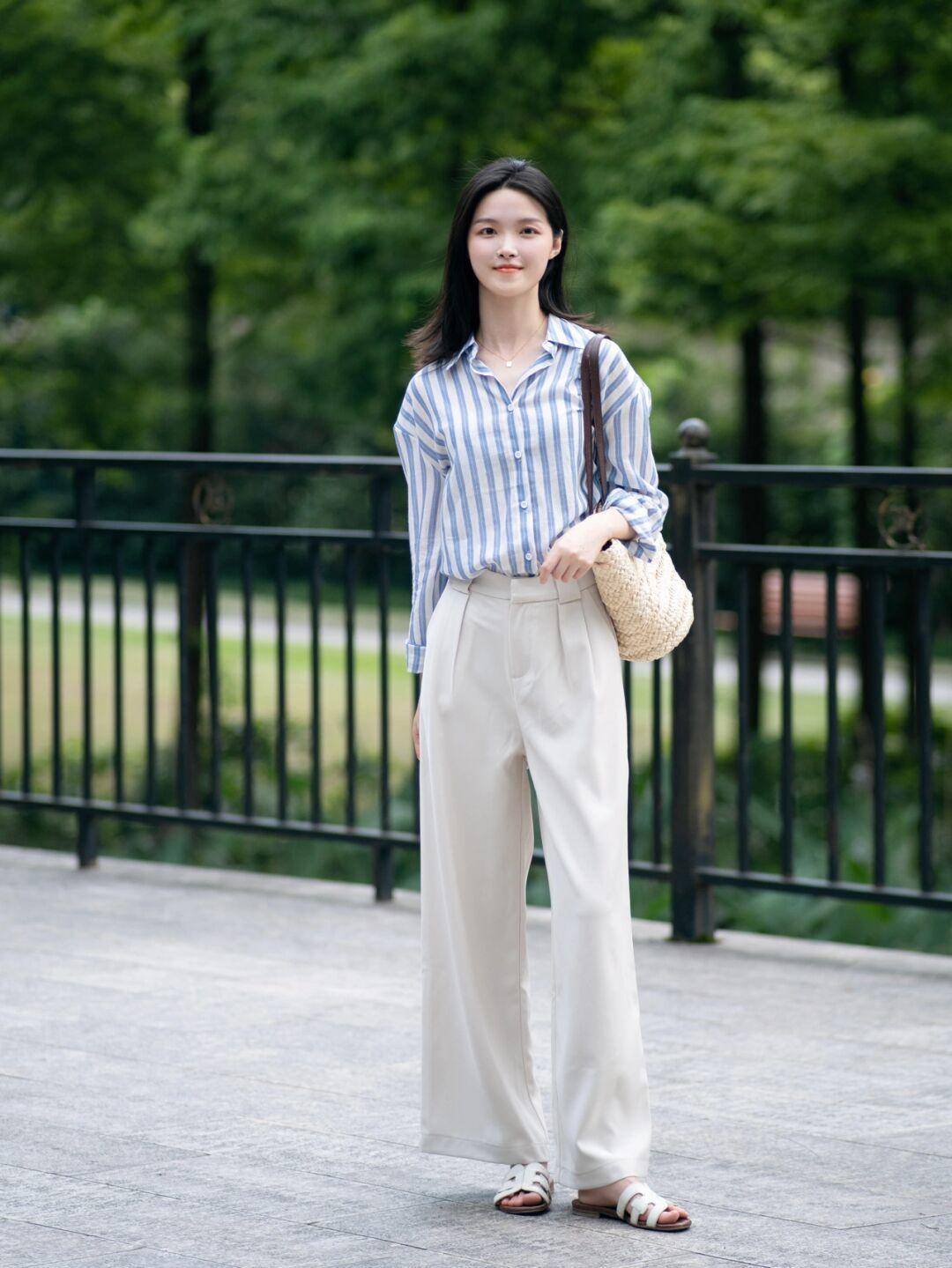 小白|这才是中年女人该穿的“小白裤”，优雅又大气，轻松驾驭多种风格