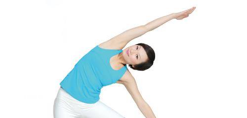 右手|女团腿？35岁的杨幂，腿比女团还好看，每天这样同款腿你也有