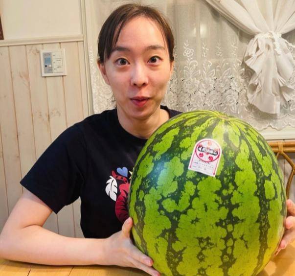 怎么换头像西瓜 e7568773b8c24eb386d79b233f1ebe27.jpeg