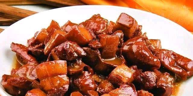 加入适量|鲜香浓郁的红烧肉做法来了，这下有口福了