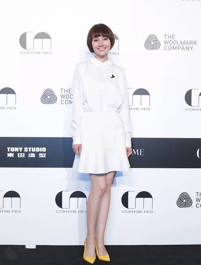 年龄段|40岁女人的夏季穿搭:不装嫩也不显老,大方得体,这样穿就很美!