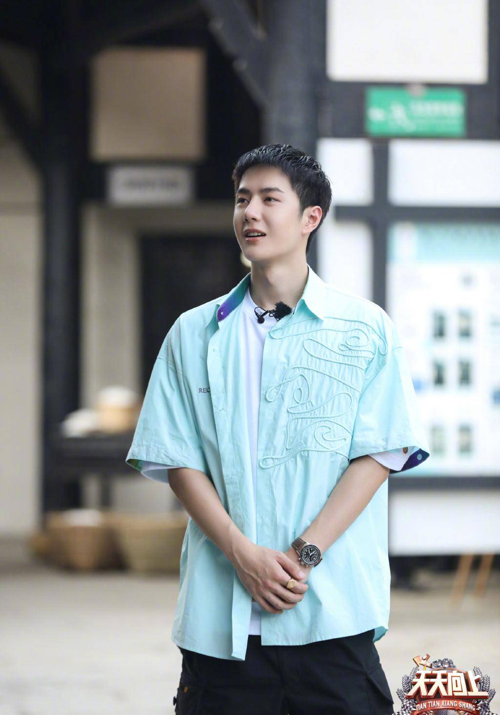 网友|常驻不同节目的王一博,为何只有《这!就是街舞》里的他最讨喜?