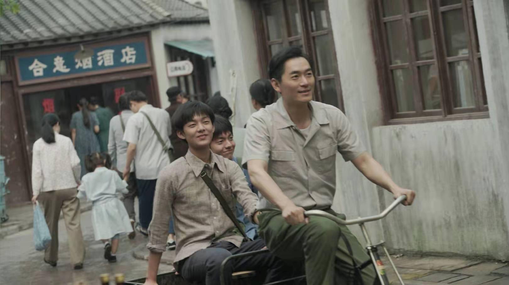 父亲|《乔家的儿女》小人物的成长同样有看头