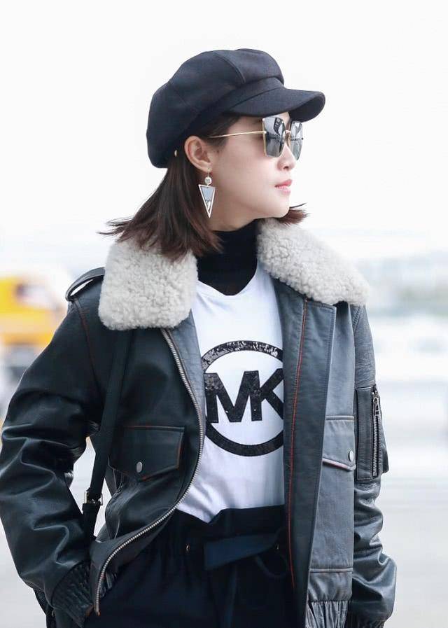 整体|蓝盈莹现身机场,穿毛领夹克搭纸袋裤玩混搭,又美又飒