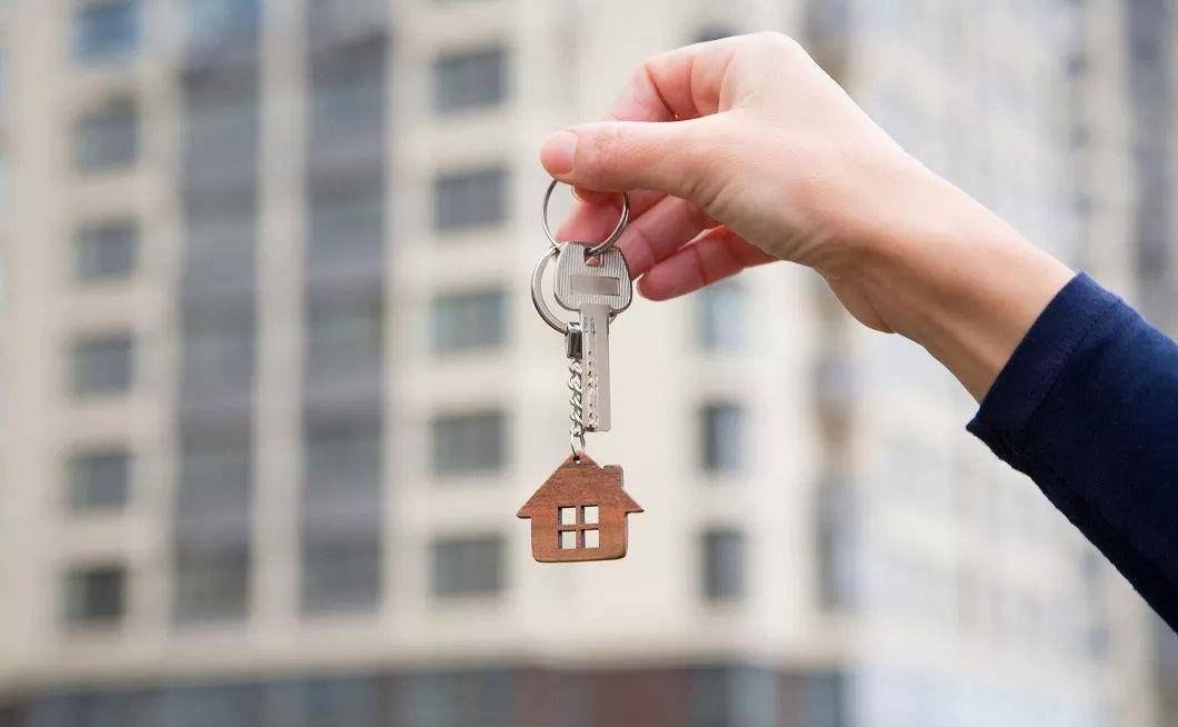 人口|愿意生三胎的放心生？好消息传来，教育住房迎整改，为三胎让路